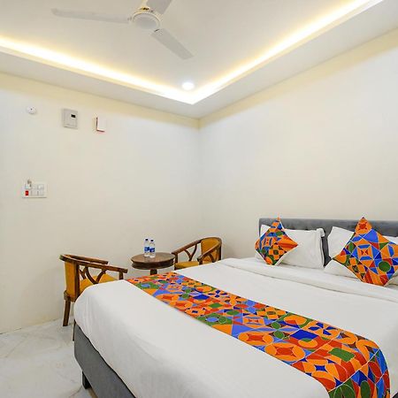 Fabhotel Ssr Ikon Suites - Nr Hyderabad Central University, Kondapur Esterno foto