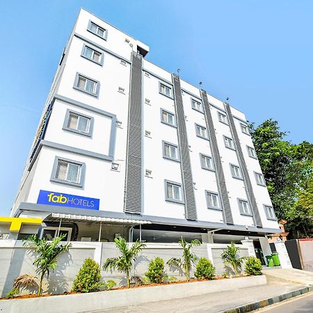 Fabhotel Ssr Ikon Suites - Nr Hyderabad Central University, Kondapur Esterno foto