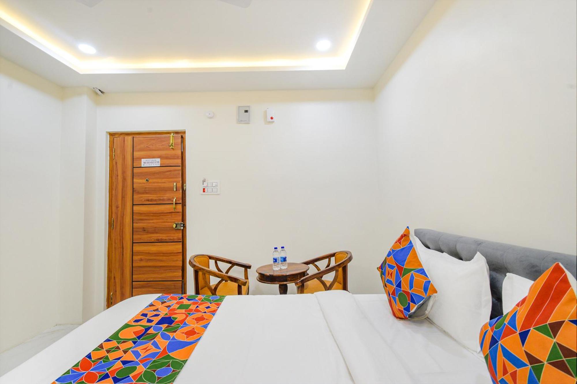 Fabhotel Ssr Ikon Suites - Nr Hyderabad Central University, Kondapur Esterno foto