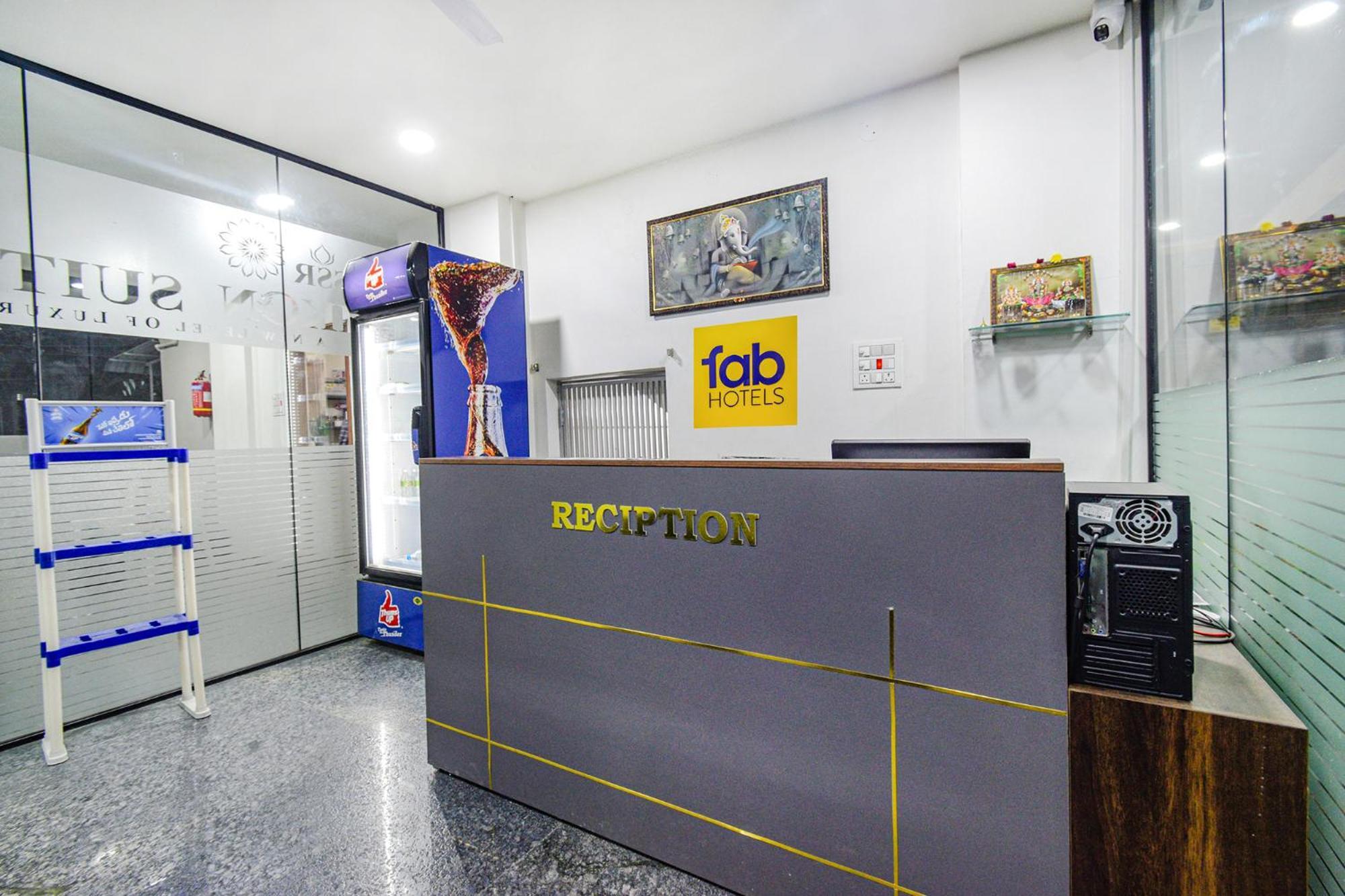 Fabhotel Ssr Ikon Suites - Nr Hyderabad Central University, Kondapur Esterno foto