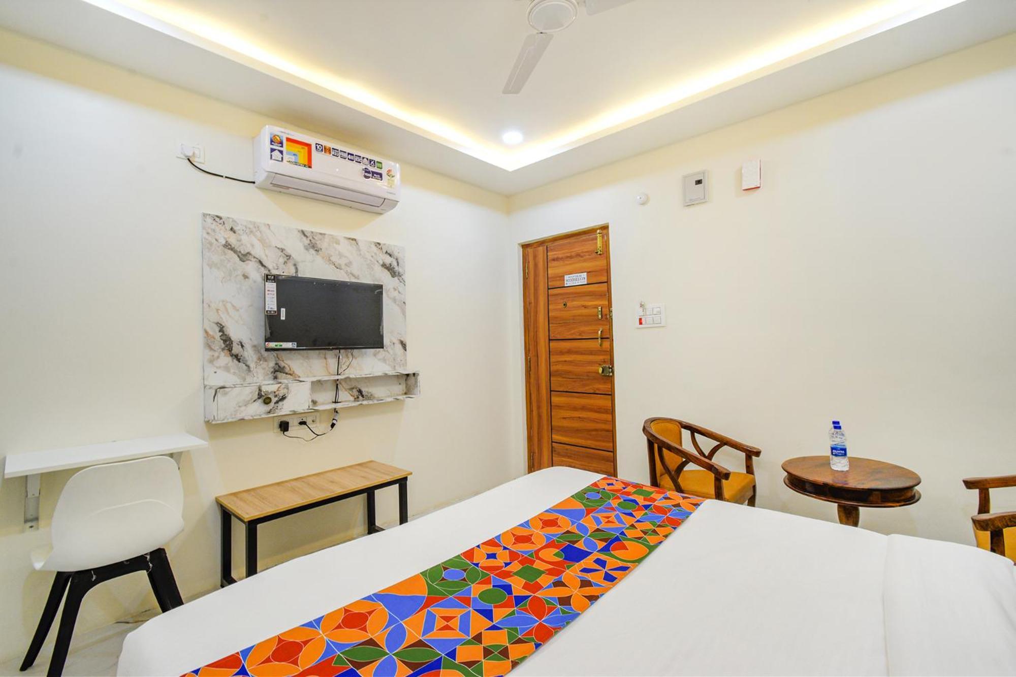 Fabhotel Ssr Ikon Suites - Nr Hyderabad Central University, Kondapur Esterno foto