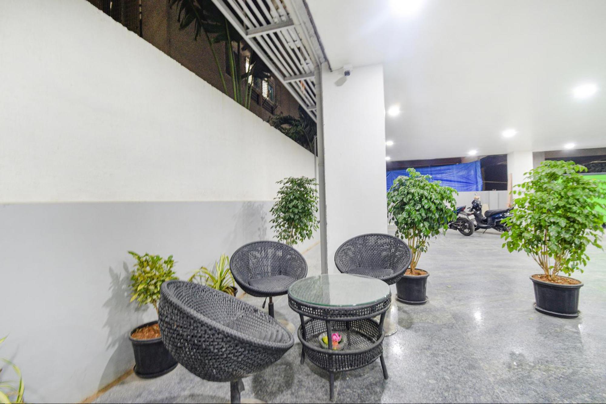 Fabhotel Ssr Ikon Suites - Nr Hyderabad Central University, Kondapur Esterno foto